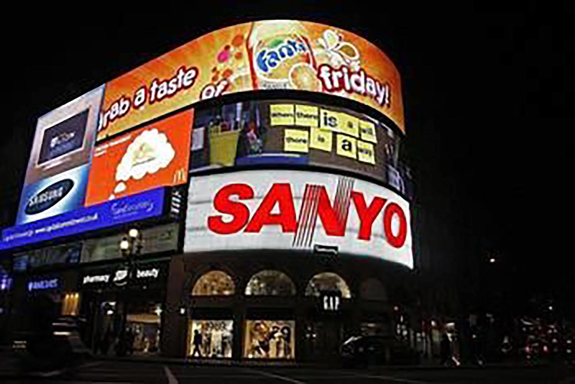 Piccadilly Circus Apartments Лондон Екстериор снимка