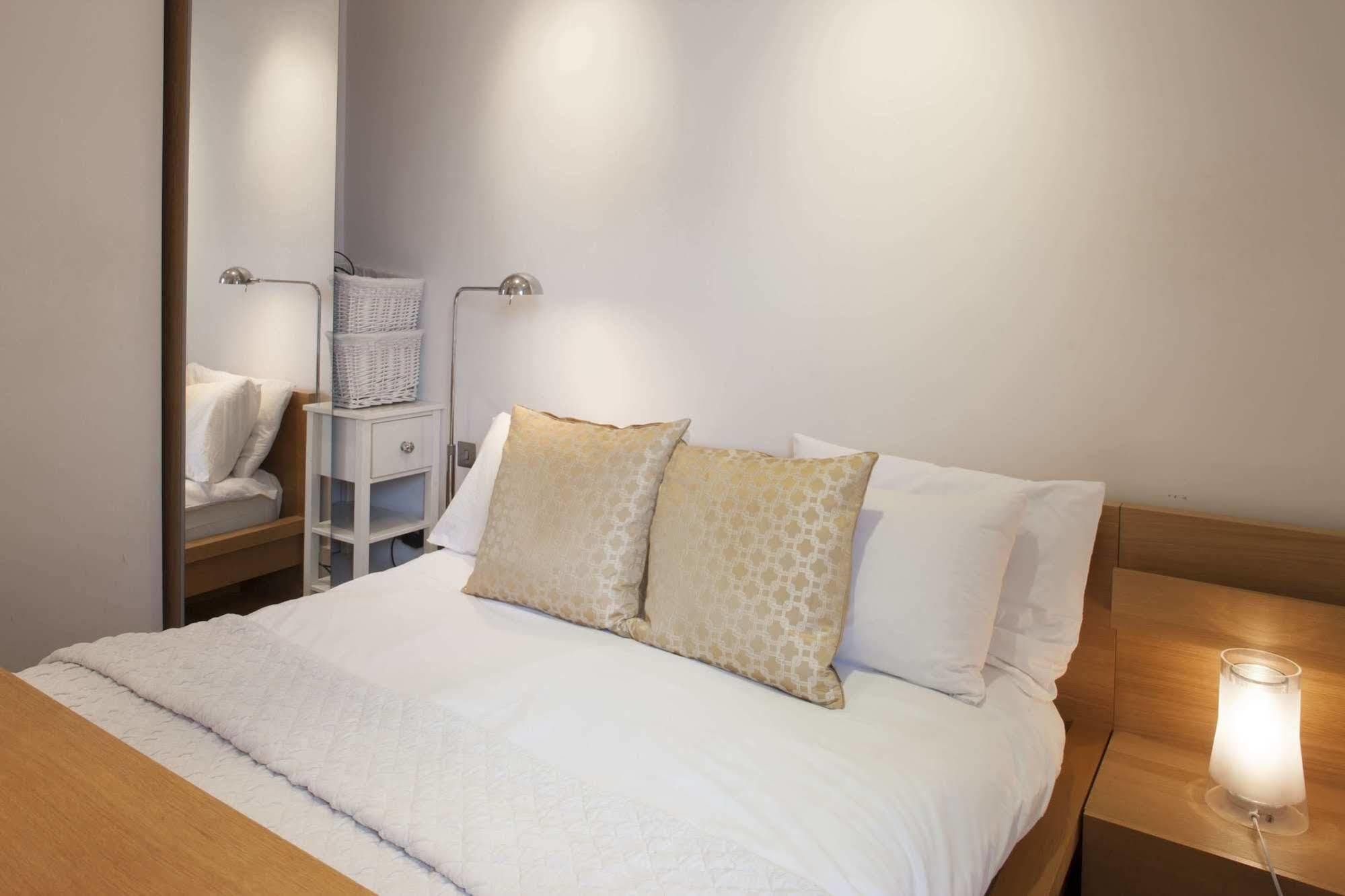 Piccadilly Circus Apartments Лондон Екстериор снимка