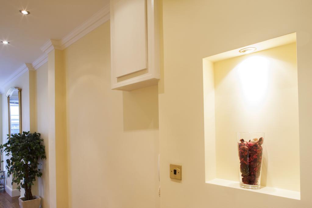 Piccadilly Circus Apartments Лондон Стая снимка
